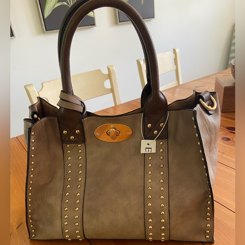 Beige purse NWT